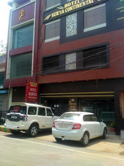 Hotel Surya Continental Lucknow Buitenkant foto